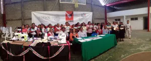 Fonart entrega recursos por 200 mp en beneficio de 50 artesanos poblanos
