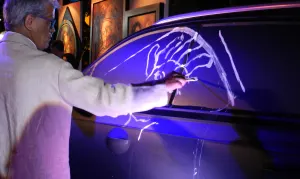 José Bayro imprime su arte en un Audi Q7