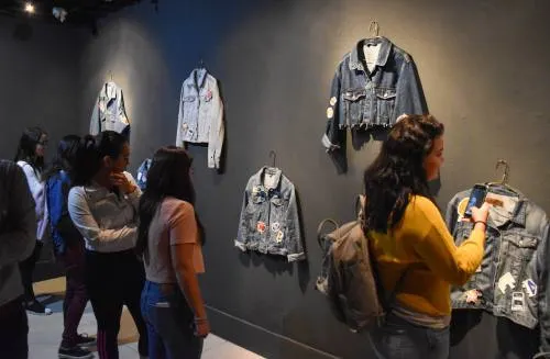 La luz de la nevera presenta su primera exposición de otoño 2018