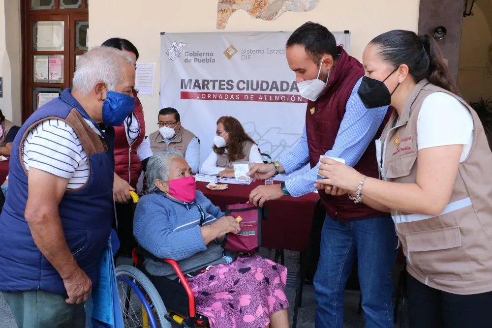 Atiende SEDIF a población vulnerable durante “Martes Ciudadano”