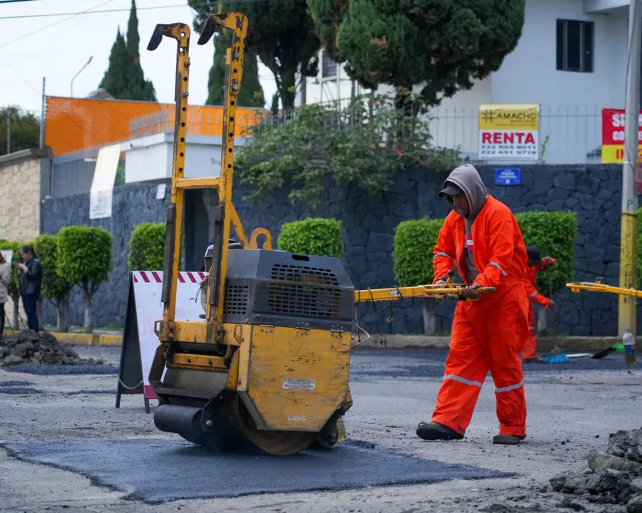 Puebla capital refuerza programa de bacheo con 27 cuadrillas y una inversión histórica