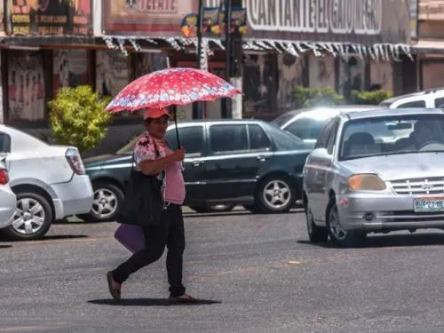 Persistirán onda de calor y fuertes lluvias en el país