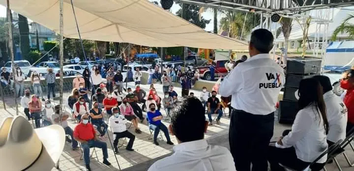 Arrancaron, sin emoción y con todos los viejos vicios