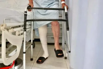 Gobierno federal y estatal realizan primeras cirugías de prótesis de cadera y rodilla