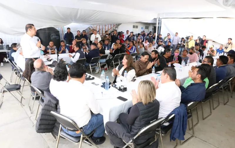 Alejandro Armenta impulsa economía regional y familiar a través de la industria del calzado