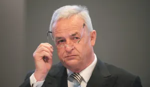 Renuncia el presidente de Volkswagen
