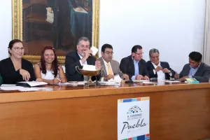 Aprueban licencia a Eukid Castañón‏