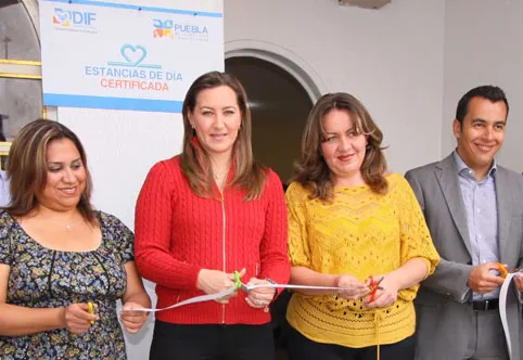 Alonso de Moreno Valle inaugura estancia de día en San Felipe Hueyotlipan