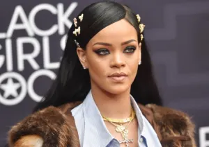 Suspende Rihanna presentación en Niza