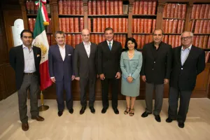 Tony Gali promueve instalación de escuela superior de negocios francesa