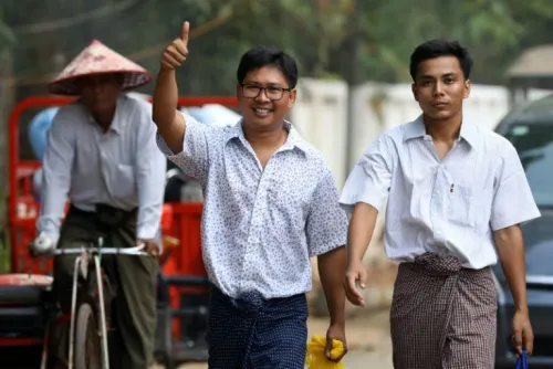 Después de más de 500 días, liberan a periodistas de Reuters encarcelados en Myanmar
