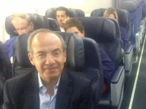 Coinciden en vuelo Miami-México ex presidentes panistas