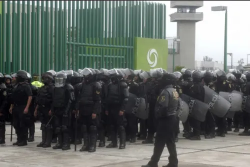 Bajo control riña en penal Neza Bordo