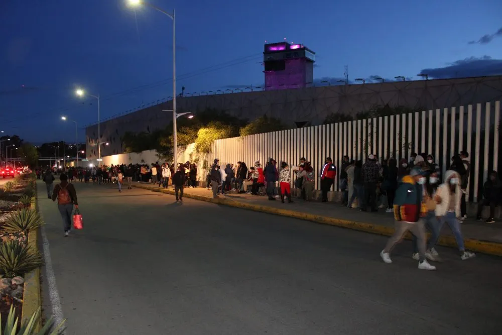 Vacunarán en Centro Expositor a menores embarazadas contra Covid