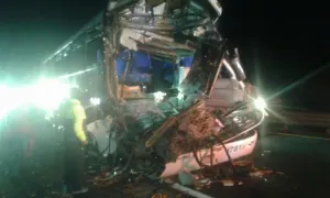 Accidente en la Puebla-Orizaba deja una mujer muerta y al menos 20 heridos
