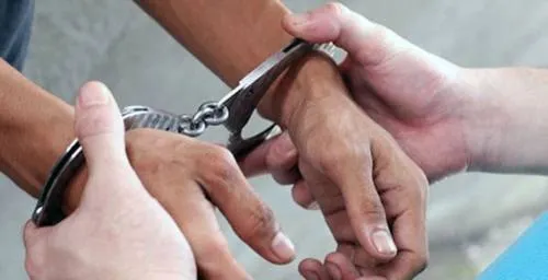 Detienen a delincuentes que intentaban robar cajero en Plaza Loreto