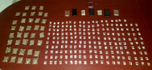 Aseguran a narcomenudistas con más de 200 dosis de droga y rescatan a una menor