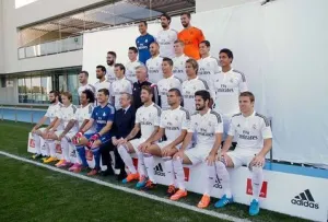 Javier Hernández, presente en foto oficial del Madrid