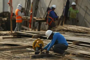 Presidencia felicita a los trabajadores de la construcción en su día