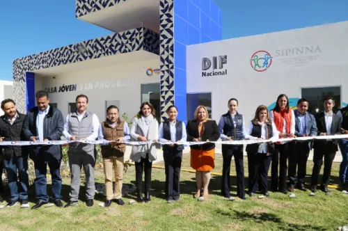 Lista la primera casa jóvenes en progreso: Dinorah López