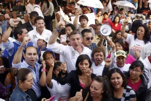 Gali llama a indecisos a sumarse a su proyecto