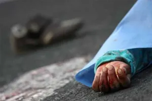 Fiscalía investiga hallazgo de 2 muertos en camioneta de Michoacán