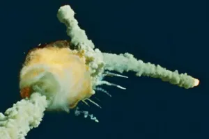 Rinde la NASA homenaje a tripulantes del Challenger, a 29 años de la tragedia