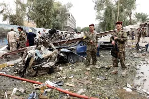 Atentados en Irak matan a 20 en mausoleo musulmán
