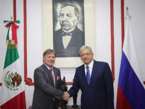 Recibe López Obrador a embajador ruso