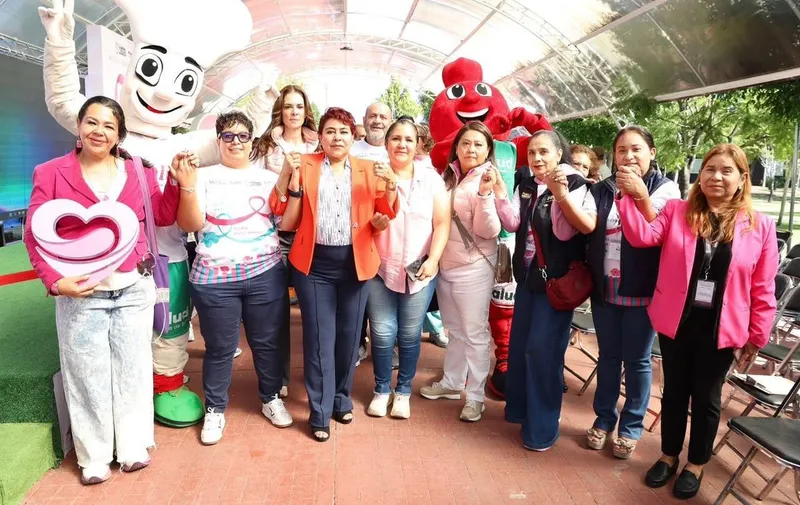 SEDIF Puebla realiza Jornada Rosa para prevenir el cáncer de mama y recaudar fondos