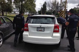 Aseguran camioneta involucrada en persecución y balacera