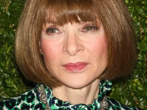 Anna Wintour pide perdón por publicar textos e imágenes racistas
