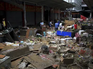 Suman 15 muertos por fuertes lluvias en China