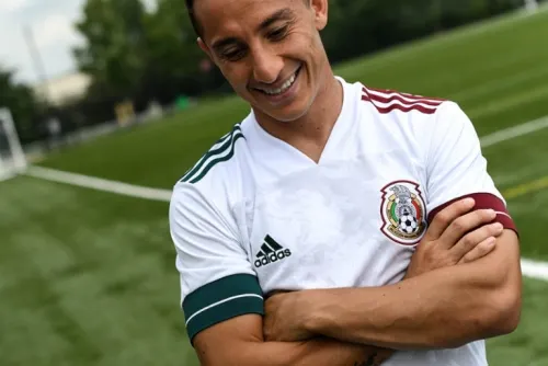 Selección mexicana presenta uniforme que usará como visitante en 2020