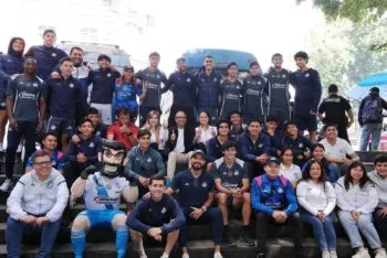SEDIF recibe viáticos de la afición y del Club Puebla para la Sierra Norte