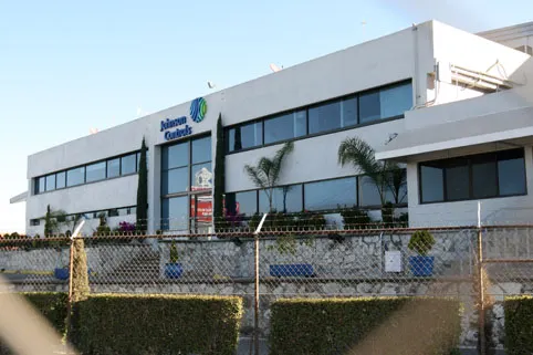 Ex empleados de Johnson Controls ingresan a nómina de otras empresas
