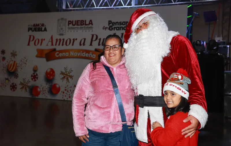 alejandro-armenta-cena-navidena-centro-expositor