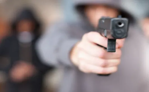 Roban negocio de colchones en El Mirador y los atrapa SSC
