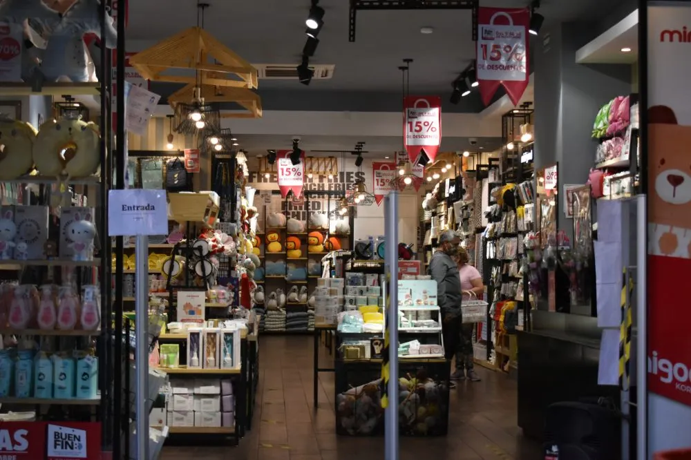 Puebla mantendrá la apertura comercial a pesar de estar en semáforo rojo