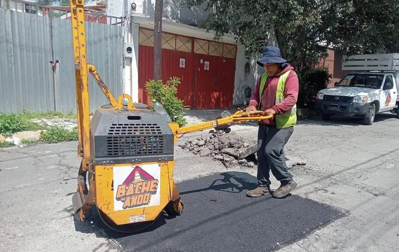 Campaña Capitalina Bacheando Puebla: mejora vialidades en el sur de la ciudad