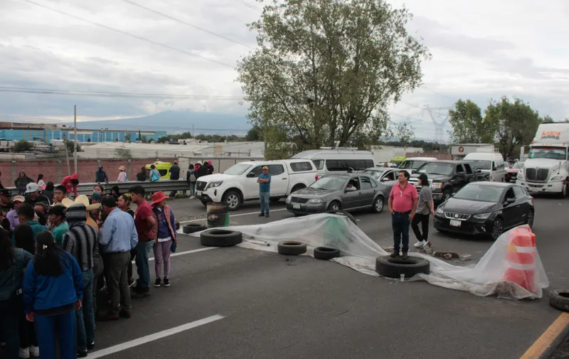 Pobladores de Xoxtla reabren la autopista México-Puebla tras 11 horas de bloqueo