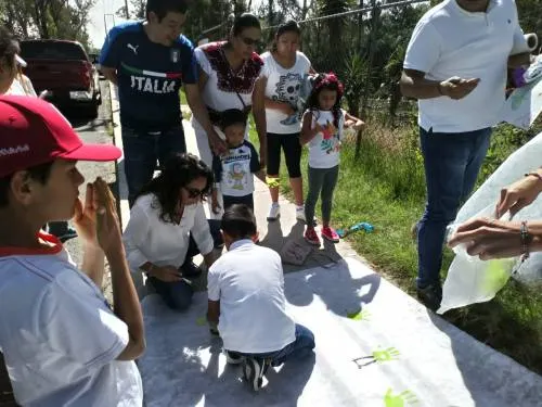 Se manifiestan de manera pacífica, exigen detener el derribo de árboles en El Vivero de Santa Cruz