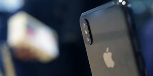 Estudiantes chinos fueron obligados a fabricar el iPhone X
