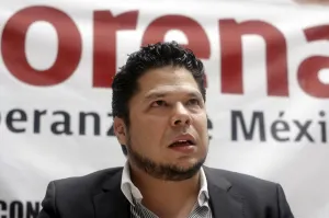 Morena busca cancelar el registro y prerrogativas de partidos políticos