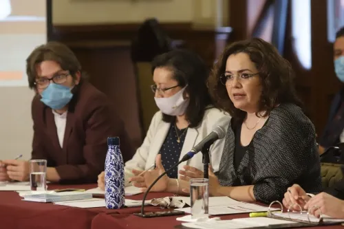 Informan de bodegas con archivos históricos siniestrados; autoridades darán parte a Contraloría