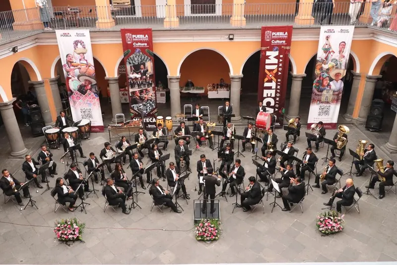banda-sinfonica-mixteca-20-aniversario-20-aniversario