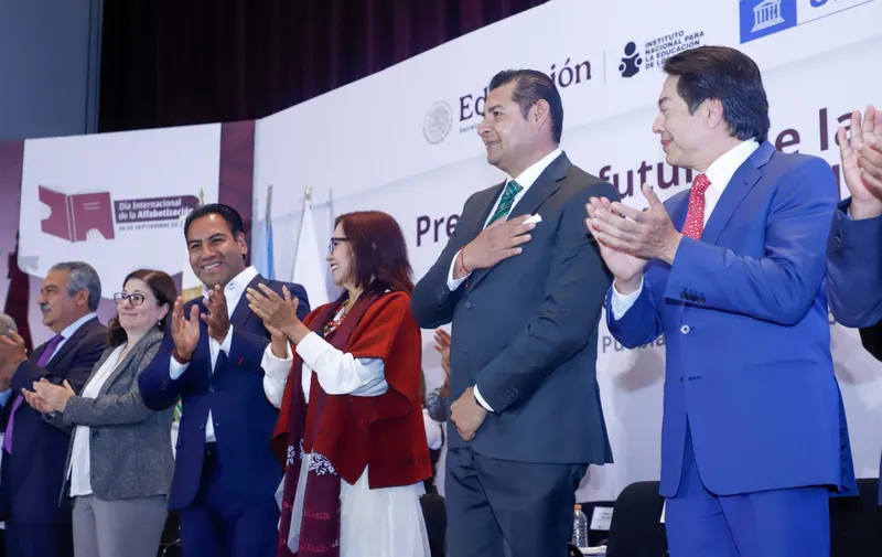 Con la presidenta Sheinbaum, México levantará la Bandera Blanca: Mario Delgado
