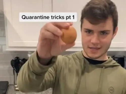 El truco viral para pelar un huevo cocido… ¿Puedes lograrlo?