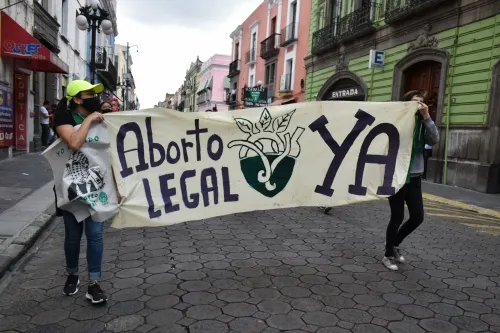 Congreso debe resolver la despenalización del aborto; debe ser un debate serio: MBH