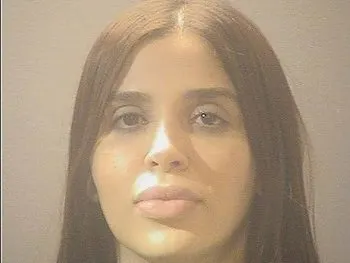 Filtrar información de Emma Coronel pone en riesgo a su familia, acusa su abogado